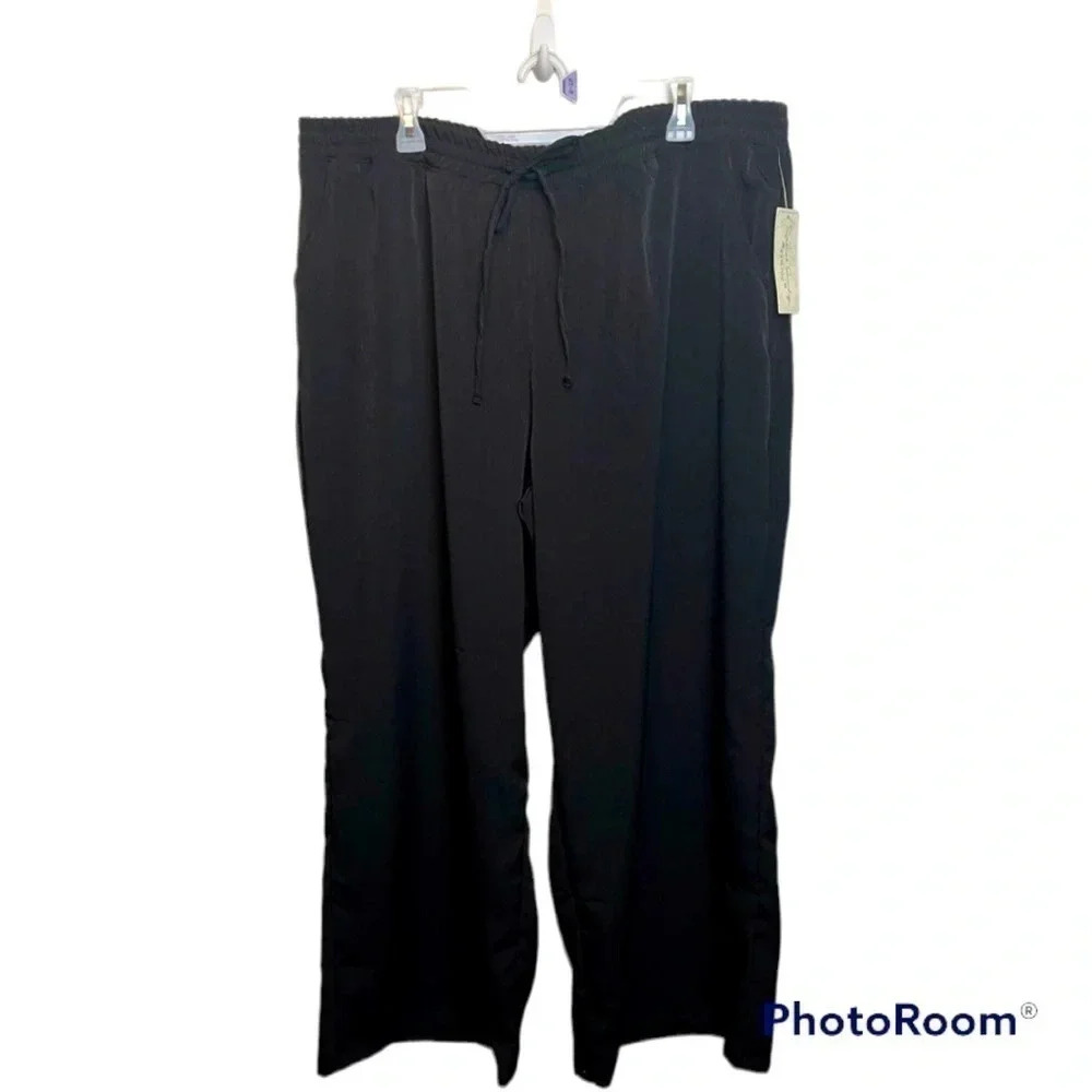 NWT’S. French Laundry‎ plus size black casual pants